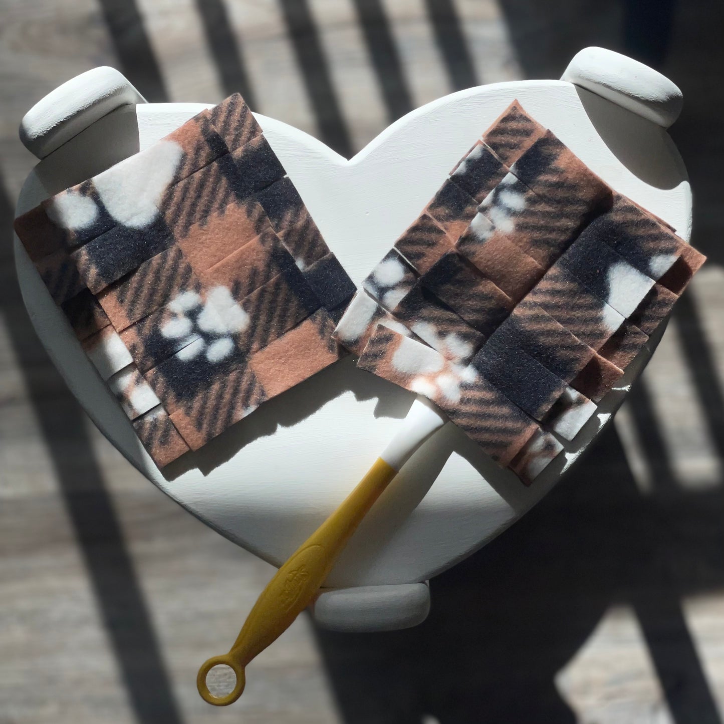 Reusable Duster - Brown/Black Paw Prints